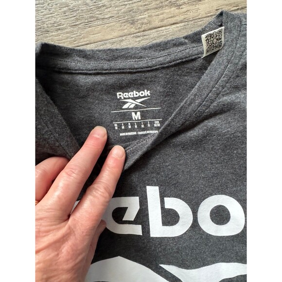 3 Reebok Men’s Medium T-Shirts - used - Picture 3 of 5